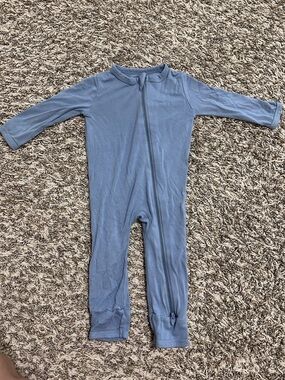 Kyte BABY Dusty Blue Zip Front Baby Footie